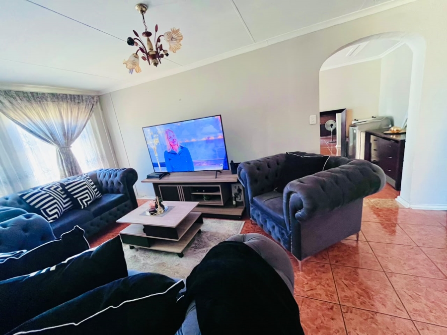 3 Bedroom Property for Sale in Grasslands Free State